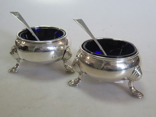 Lot 242 - Two 18th century silver cauldron salts with...