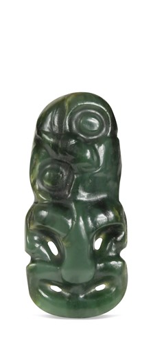 Lot 422 - A Māori Greenstone (Pounamu) Pendant (Hei Tiki), probably 18th/19th century