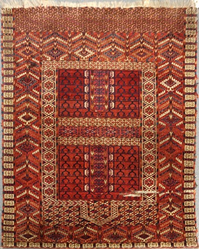 Lot 1 - A finely woven Ensi rug 142 x 114cm