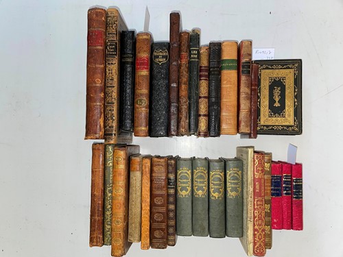 Lot 174 - Literature, pocket and small size editions,...