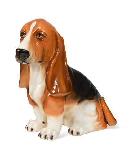 Lot 67 - A large Italian pottery figure of a Basset Hound, probably by Ronzan