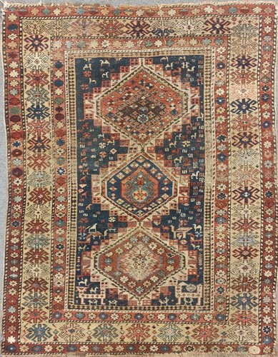 Lot 19 - A late 19th century shirvan rug 132 x 107cm