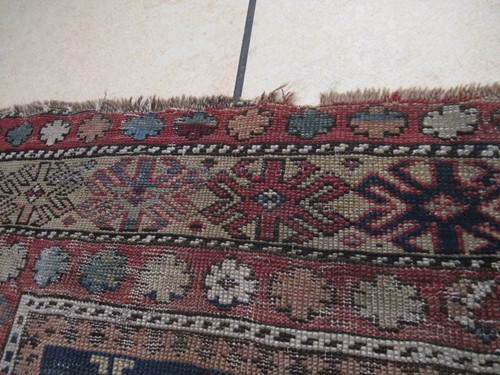 Lot 19 - A late 19th century shirvan rug 132 x 107cm
