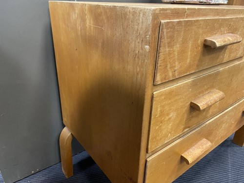 Lot 259 - Alvar Aalto (1898-1976) for Finmar, a rare birch veneered chest of drawers