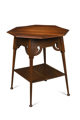 Lot 198 - An Arts & Crafts oak occasional table