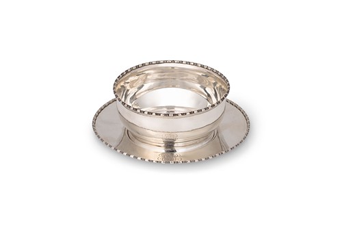 Lot 453 - An American metalwares silver bowl and saucer
