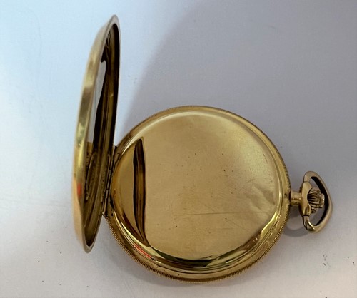 Lot 301 - Altona - A Swiss 18ct gold full hunter pocket watch