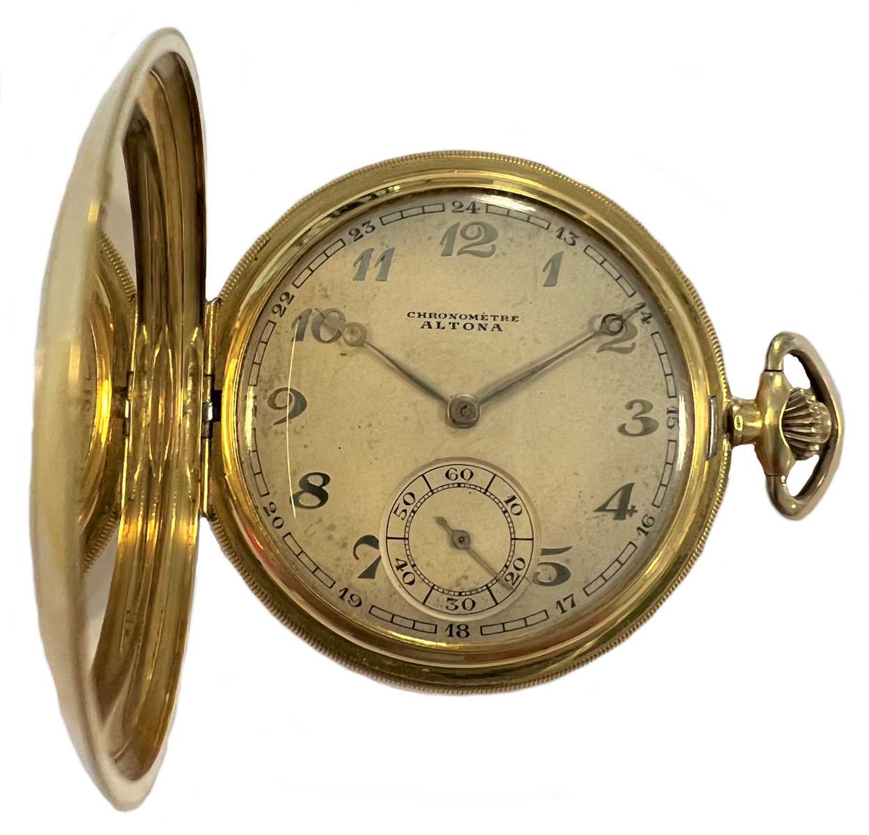 Lot 301 - Altona - A Swiss 18ct gold full hunter pocket watch