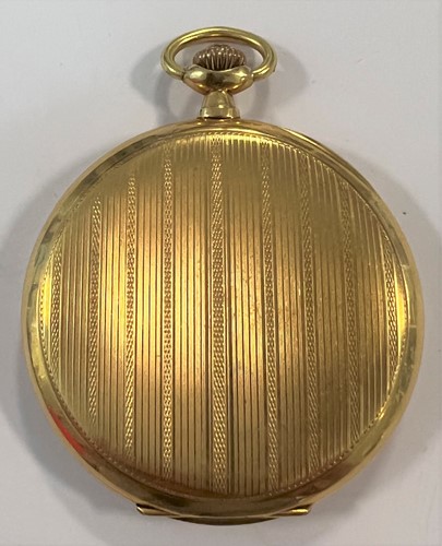 Lot 300 - Tresor, Paris - A Swiss made 18ct gold full hunter pocket watch