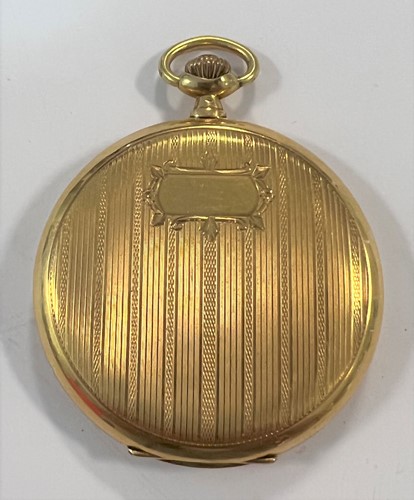 Lot 300 - Tresor, Paris - A Swiss made 18ct gold full hunter pocket watch
