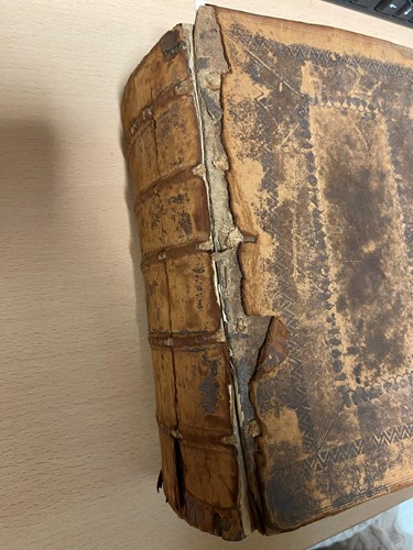 Lot 72 - Bible, King James version, London: Robert...
