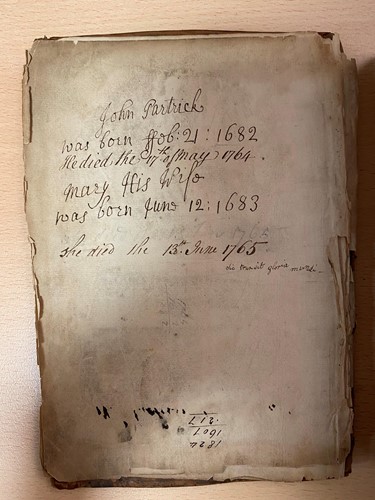 Lot 72 - Bible, King James version, London: Robert...