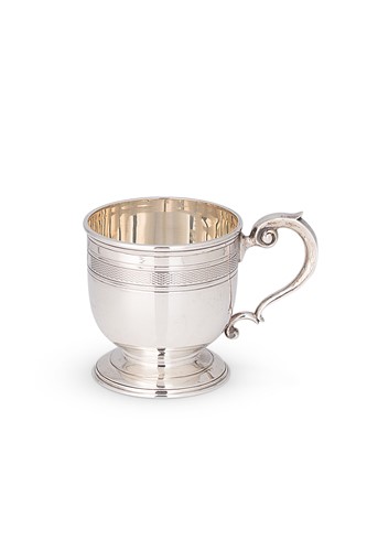 Lot 527 - An Edward VIII silver christening cup