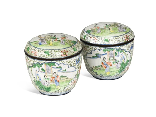 Lot 89 - A pair of Chinese Canton enamel jars and covers, 20th century