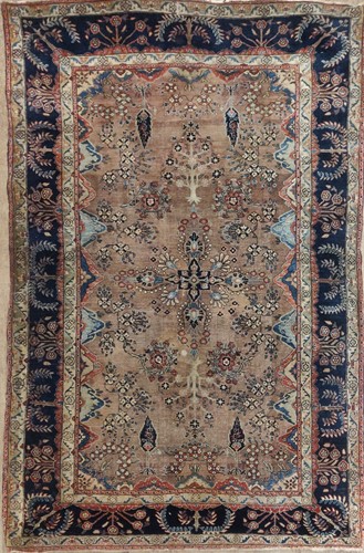 Lot 571 - An early 20th century Isfahan rug, 198 x 130cm