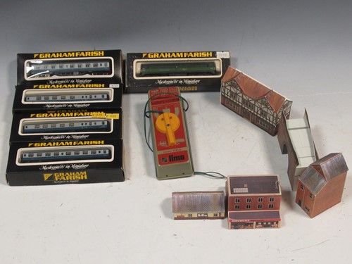Lot 148 - Graham Farish boxed trains, track and model...