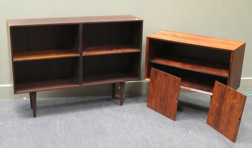Lot 538 - A Danish design open bookshelf on tapered legs together with a side cabinet