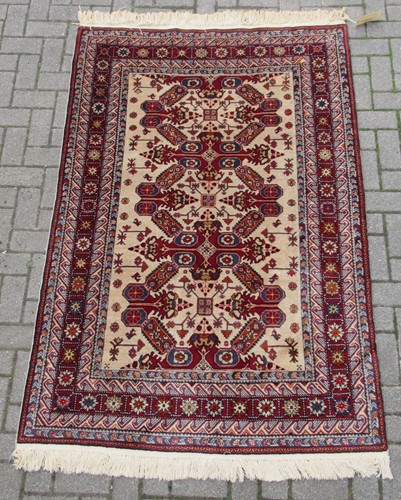 Lot 573 - A Peripedil rug, 206 x 128cm