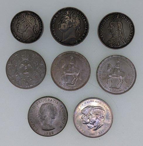 Lot 61 - George IV half crown 1820 and crown 1821,...