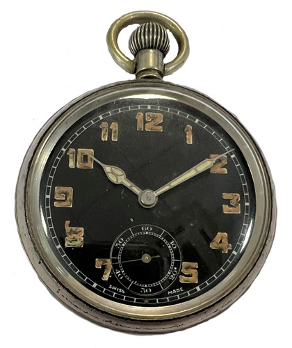 Lot 324 - Unsigned - A military issue open faced pocket watch