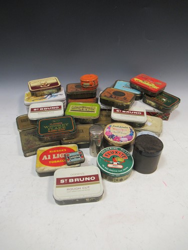Lot 87 - Various items of pewter together with...