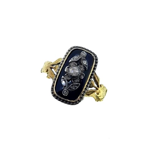 Lot 75 - A Georgian diamond and enamel ring