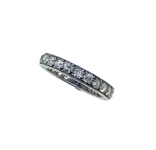 Lot 200 - A diamond set full eternity ring