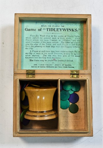 Lot 559 - The new game of Halma by Jacques & Son, London