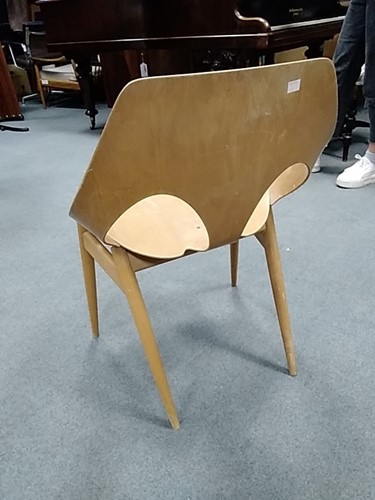 Lot 184 - Carl Jacobs and Frank Guille for Kandya, a pair of 'Jason' chairs