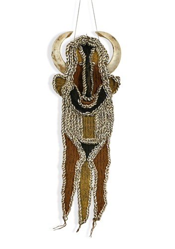Lot 136 - A Papua New Guinea, Abelam, Karaut, pectoral ornament
