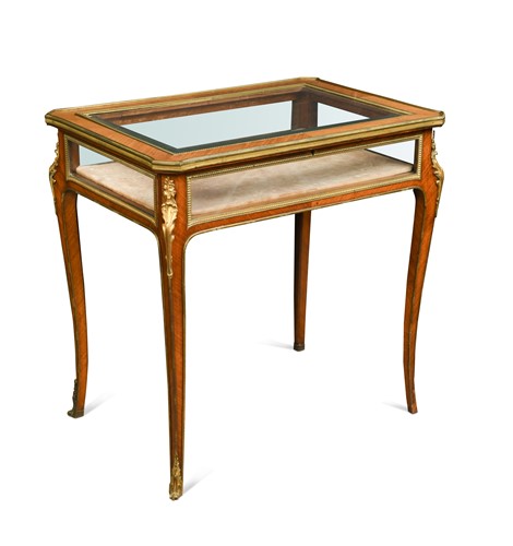 Lot 538 - A French kingwood bijouterie table, late 19th century