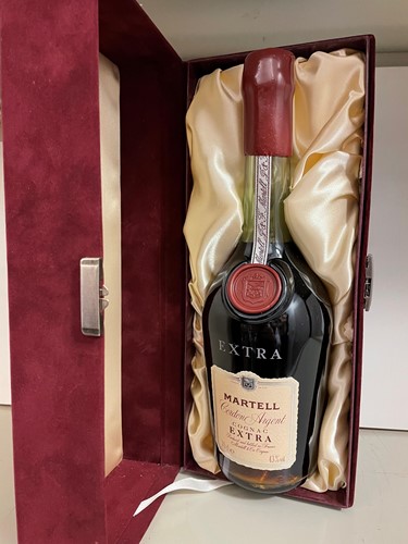 Lot 1223 - Martell Extra Cordon Argent cognac, 70cl, 43%,...