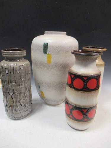 Lot 79 - A collection of three scheurich keramik...