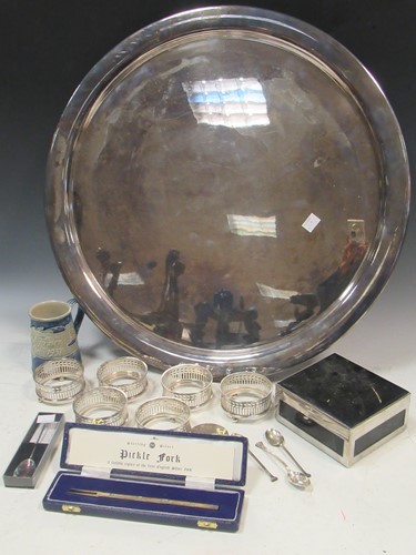Lot 220 - A modern cased silver pickle fork, a large...
