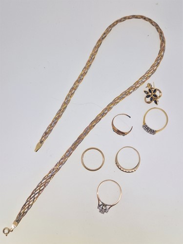 Lot 167 - A hallmarked 9ct gold herringbone necklace, a...