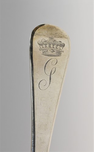 Lot 493 - 28 pieces of George III 18th century silver flatware