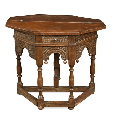 Lot 309 - An oak credence table, 17th century style