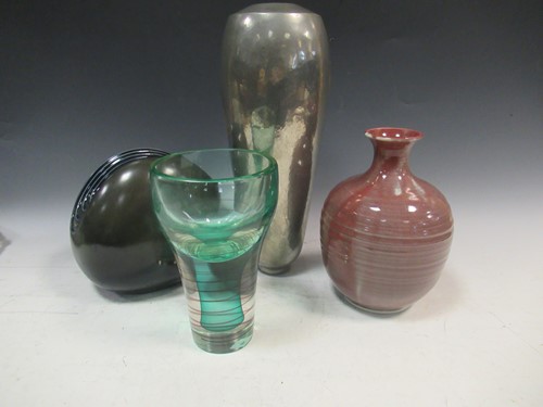 Lot 43 - A green glass vase with a red spiral, 20cm...