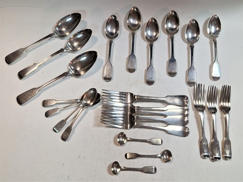 Lot 217 - A 27- piece harlequin set of Fiddle pattern...
