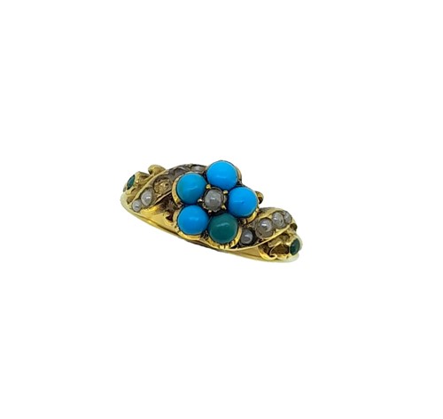 Lot 119 - A turquoise and split pearl cluster ring