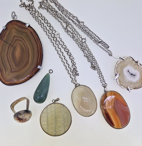 Lot 180 - A box containing silver and costume jewellery