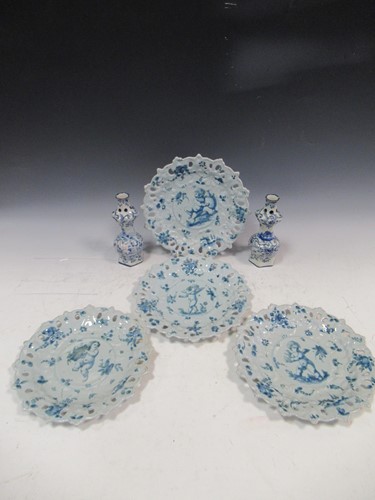 Lot 4 - Four pierced Italian Cantagalli blue and white...