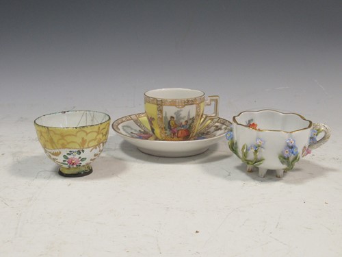 Lot 96 - A Meissen bowl with floral encrusted...