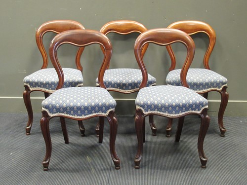 Lot 512 - A set of five balloon back mahogany dining...