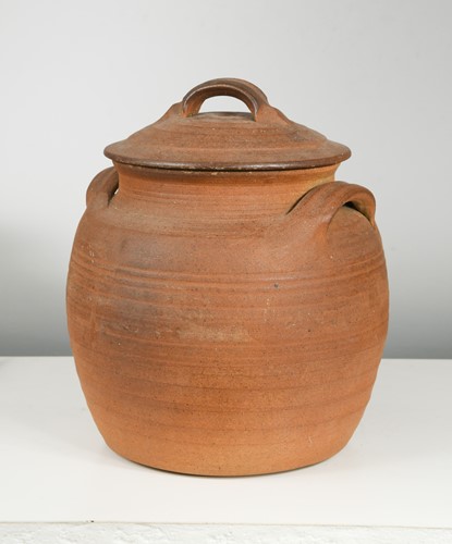 Lot 32 - Winchcombe lidded pot, marked to the foot rim,...