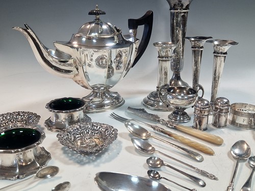 Lot 189 - A collection of silver items including...