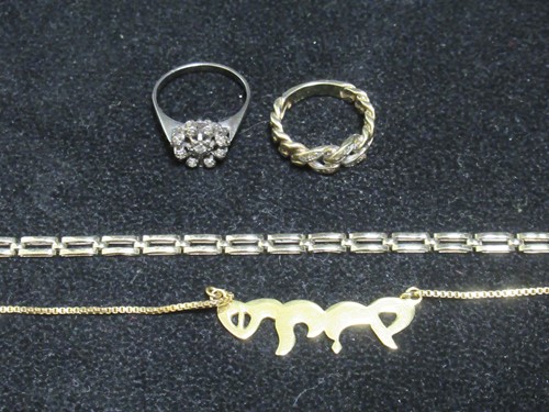 Lot 170 - A necklace stamped '585', together with two...