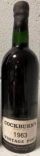 Lot 1260 - Cockburns Vintage Port 1963, 1 bottle