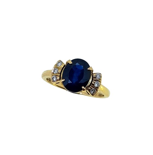 Lot 187 - A sapphire and diamond dress ring