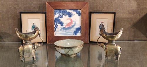 Lot 59 - Group of Asian objects and bronze elephants...